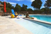 Piscine accessible PMR Corse